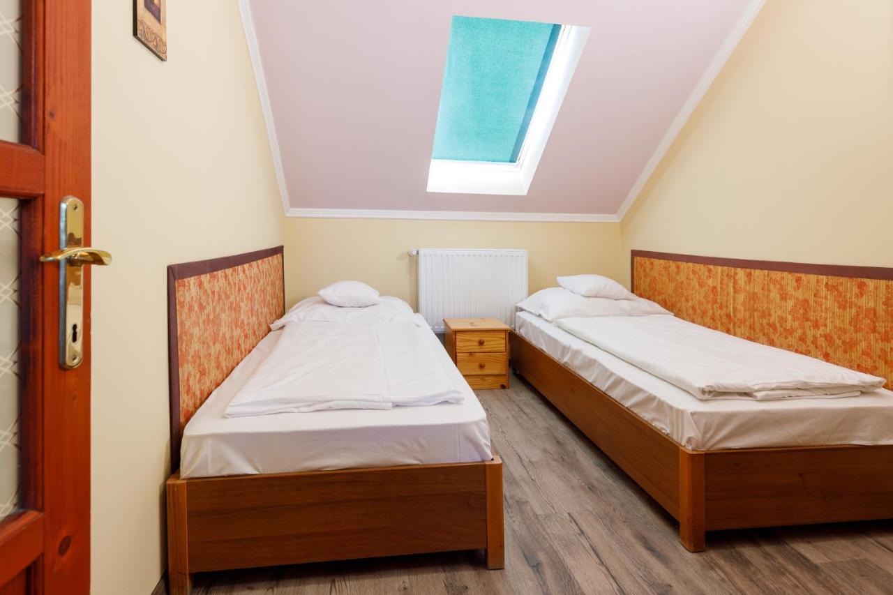 Central Apartman Gyula Exterior foto